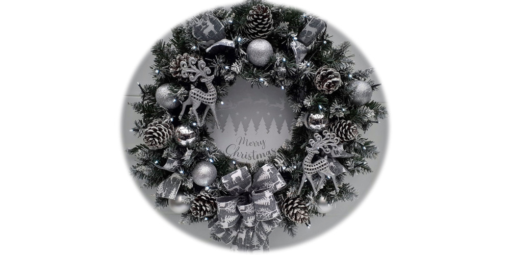 Frosty Christmas Scene Wreath