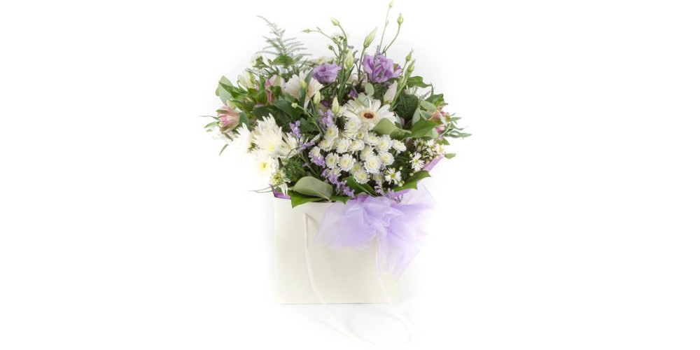 White & Lilac Gift Bag